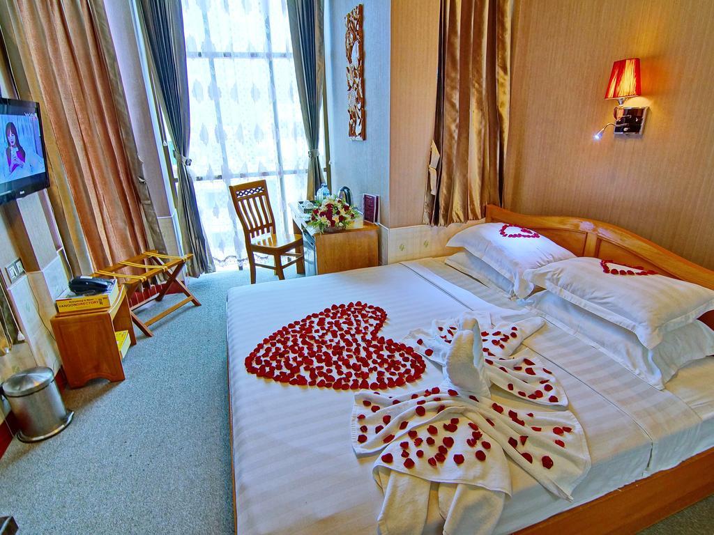 Smart Hotel Mandalay Eksteriør bilde