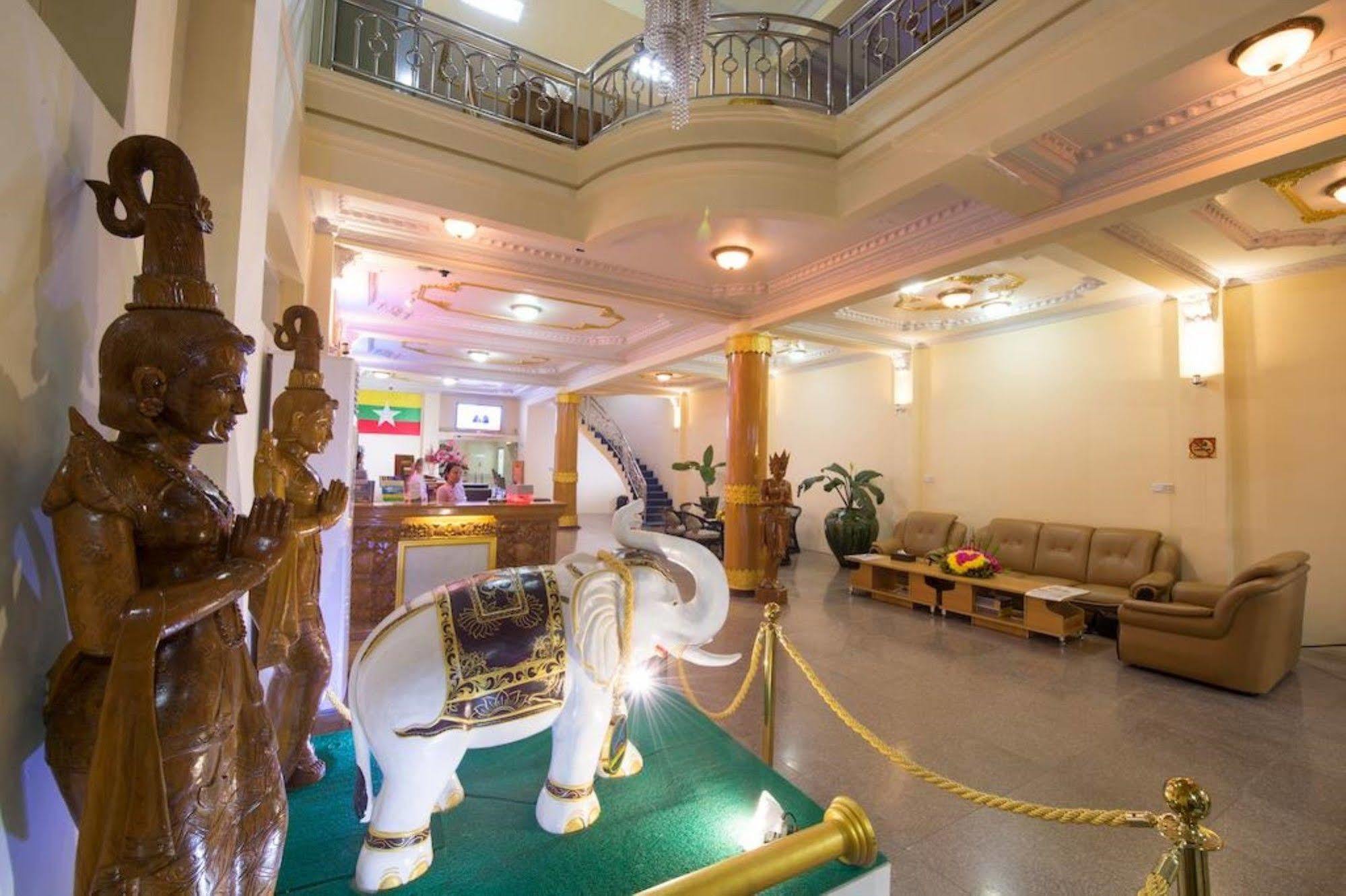 Smart Hotel Mandalay Eksteriør bilde