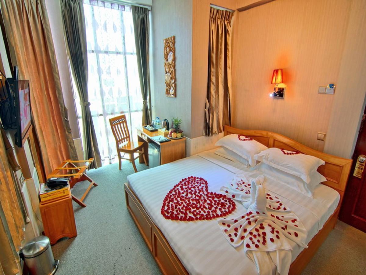 Smart Hotel Mandalay Eksteriør bilde
